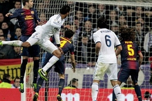 Nhìn từ "Kinh điển": Một Barca mạnh nhất đã không "diệt" được một Real tệ nhất