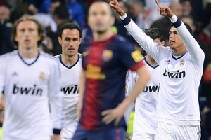 Varane, người khiến cho Messi im lặng