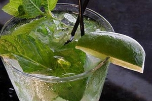 Làm nóng với cocktail “tình yêu”