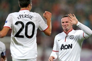Chuyện M.U: Rooney là tấm gương cho van Persie