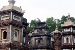 “Bắc Bổ Đà , Nam Hương Tích”