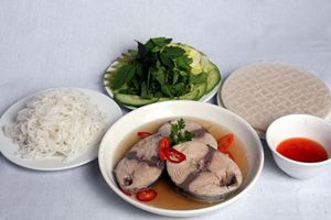 Cá ngừ kho nước dừa