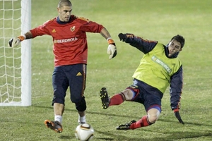 Barca: Victor Valdes và David Villa sẽ sang Arsenal