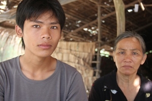 Học sinh bị tố “bán người” qua Campuchia