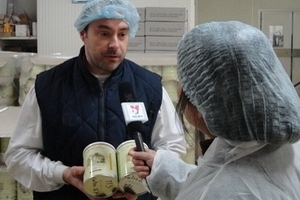 Vào nơi sản xuất sữa dê Danlait tại Pháp