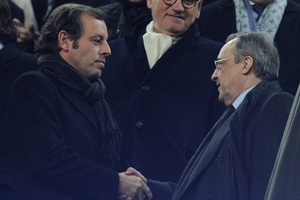 Chủ tịch Barca tố trọng tài thiên vị