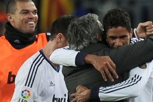 Mourinho lại "tiến hóa" ở Kinh điển