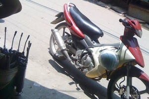 Thâm nhập chợ đồ “nhảy” giữa thủ đô: “Thợ săn” đồ “nhảy” chợ trời