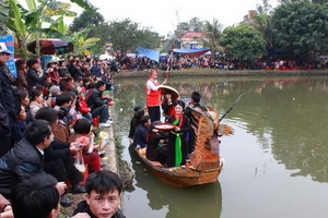 Đua nhau “chặt chém” mùa lễ hội