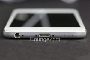 iPhone vỏ nhựa sẽ có giá 330 USD