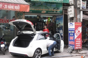 Lắp “súng” để “búng” cước taxi:: Lái xe tha hồ “móc túi” khách hàng