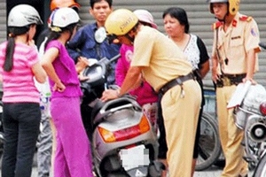 Bộ Công an hướng dẫn sang tên xe qua nhiều đời chủ