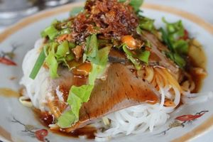 Ăn hủ tiếu khô ở Sa Đéc