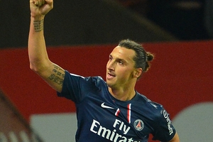 Quyết hạ Barca, PSG liều mạng xin giảm án cho Ibra