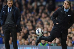 Thua liểng xiểng, Mancini vẫn được ông chủ chống lưng