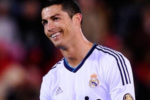 Nhận giải thưởng "Alfredo Di Stefano", Ronaldo tái khẳng định tham vọng với Real