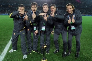 Sang Bayern, Pep quay lại “rút ruột” Barca