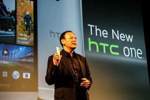 Có thể cuối tháng 4 HTC One mới về Việt Nam