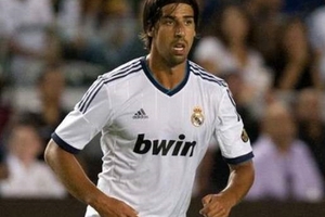 Khedira ở lại Real là vì Mourinho