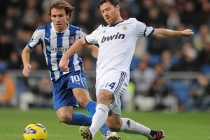 Liverpool muốn đưa Alonso rời Real Madrid