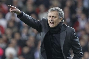 Ai sẽ thay Mou? Real cần người lịch thiệp!