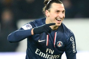 Ibrahimovic "hạnh phúc" vì được UEFA giảm án