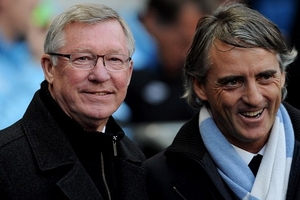 Sir Alex kêu gọi Man City giữ Mancio ở lại