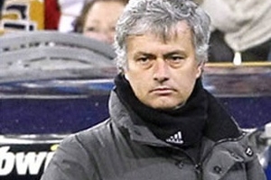Vụ Mourinho “tuyên chiến” với FIFA: Lẽ phải nằm trong tay Mourinho