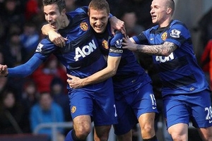 M.U: Thực dụng, xấu xí và tàn nhẫn