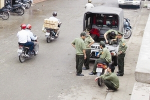 Chấn chỉnh lực lượng tự quản toàn thành phố