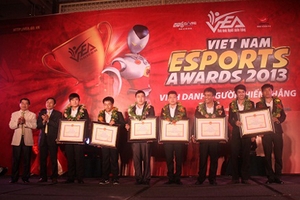 Vinh danh Thể thao điện tử Việt Nam VEA 2013