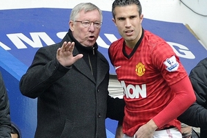 Robin van Persie sa sút: Không chịu nổi "nhiệt" ở Old Trafford?