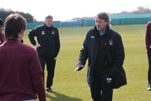 Huyền thoại M.U chỉ ra nguyên nhân khiến Man City thất bại