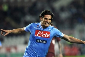 63 triệu euro mua Cavani là quá đắt!