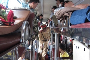 Đi lại dịp nghỉ lễ: “Căng như dây đàn”