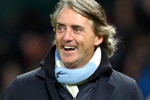 Tương lai của Mancini: Có danh dự, nhưng vẫn cần danh hiệu