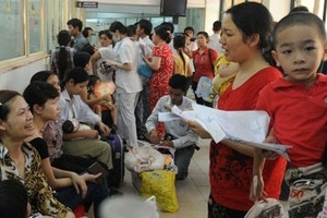 Thời tiết chuyển mùa, bệnh viêm da, viêm hô hấp bùng phát