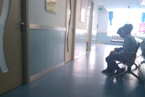 Thanh tra đến, phòng khám không còn bác sĩ Trung Quốc