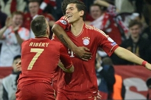 Chủ tịch Bayern: Đêm Allianz Arena giống như một giấc mơ