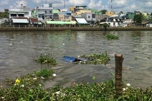 Chìm ghe chở cát, 1 người tử vong