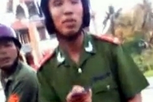 Công an ‘mày tao’ với dân sẽ bị xử lý