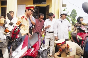 Về tận xã giúp dân sang tên đổi chủ