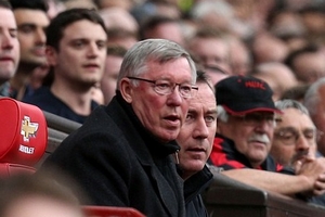 Chỉ trích Howard Webb, Sir Alex vẫn nhận thua