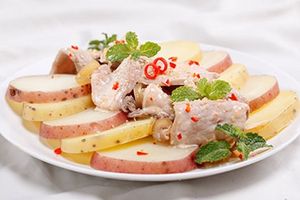 Salad khoai tây trộn bê thui