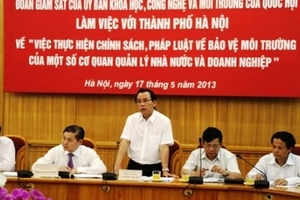 Hà Nội: Nồng độ bụi trong không khí tăng lên mức báo động