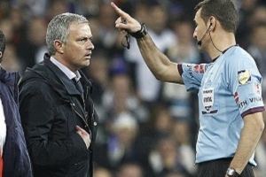 Jose Mourinho nói về tương lai sau trận thua Atletico