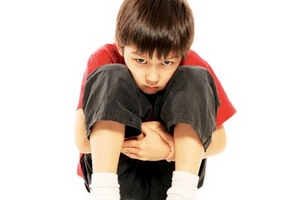 Ngược đãi hoặc che chở quá mức, trẻ dễ mắc bệnh tâm thần