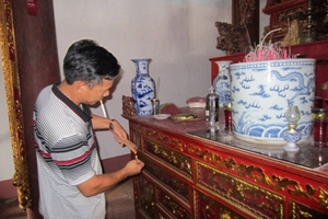 Chuyện có một không hai:  Ép nửa làng… đổi họ!