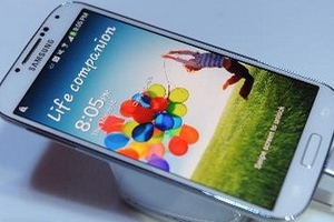 Samsung Galaxy S4 là smartphone tốt nhất thế giới