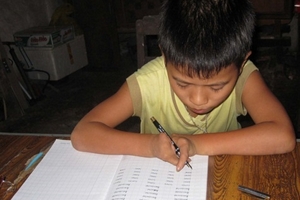 Họa sỹ nhí một ngón